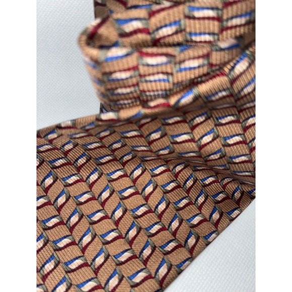 Bijoux Terner Mens Silk Necktie Tan Blue Burgundy Geometric Wave Pattern 4 Inch - Picture 2 of 8